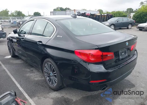 2018 BMW 530E xDrive Iperformance z USA, uszkodzony, nr VIN WBAJB1C59JB084334